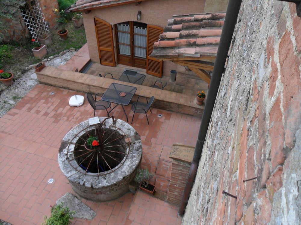 Fullino Nero Rta - Residenza Turistico Alberghiera 시에나 외부 사진