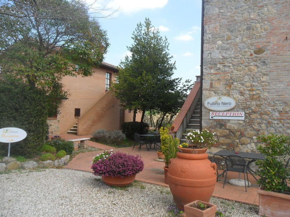 Fullino Nero Rta - Residenza Turistico Alberghiera 시에나 외부 사진