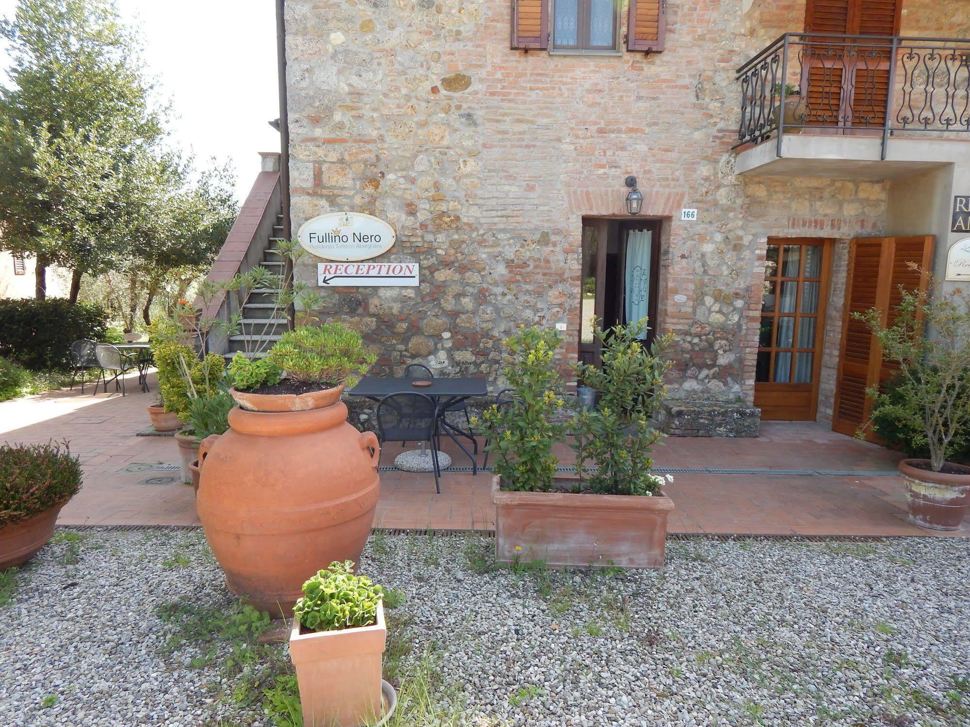 Fullino Nero Rta - Residenza Turistico Alberghiera 시에나 외부 사진
